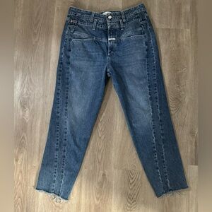 Closed Curved-X Double Botton Jeans Size 31